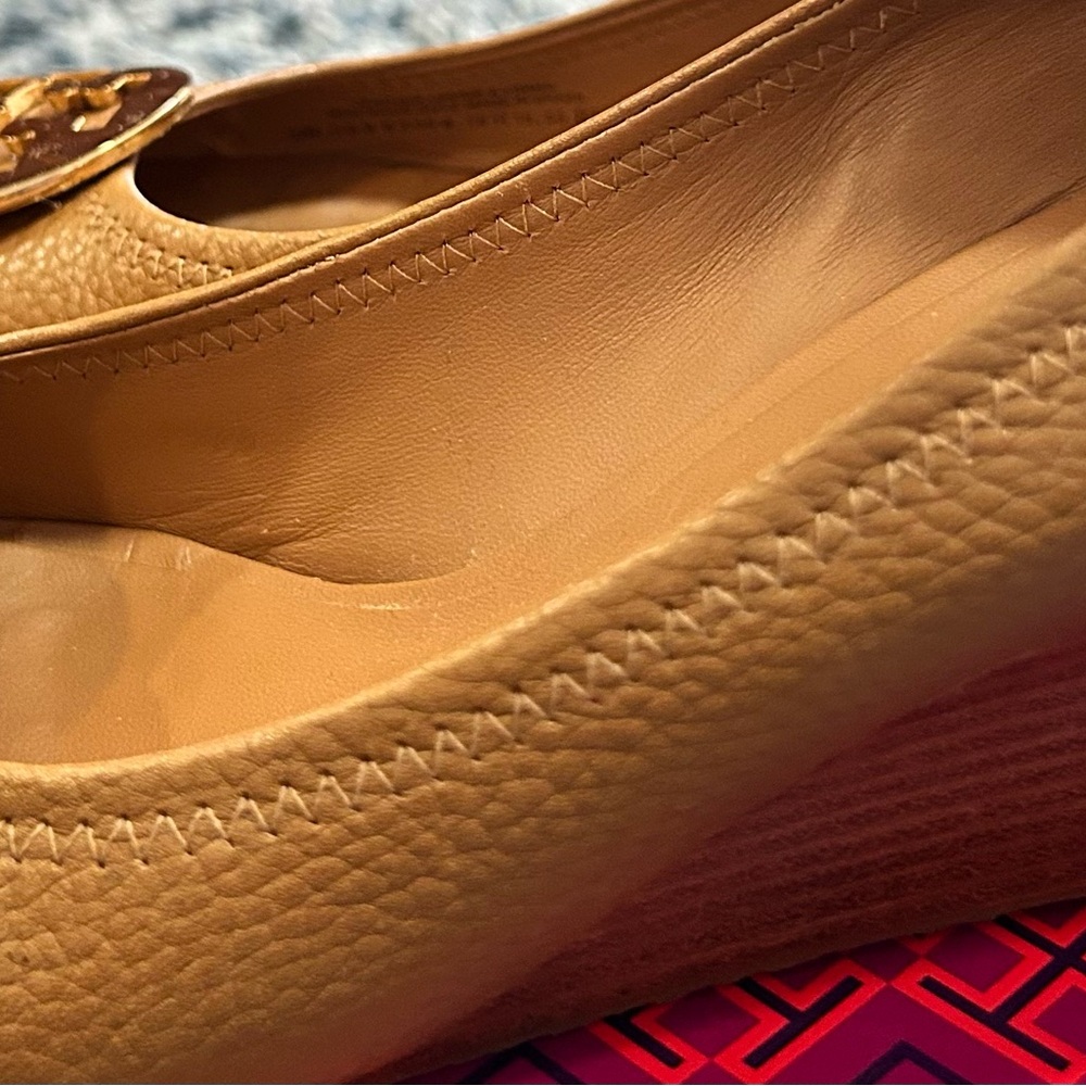 Tory Burch Tan Wedge Shoes with Iconic Style - Picture 5 of 5